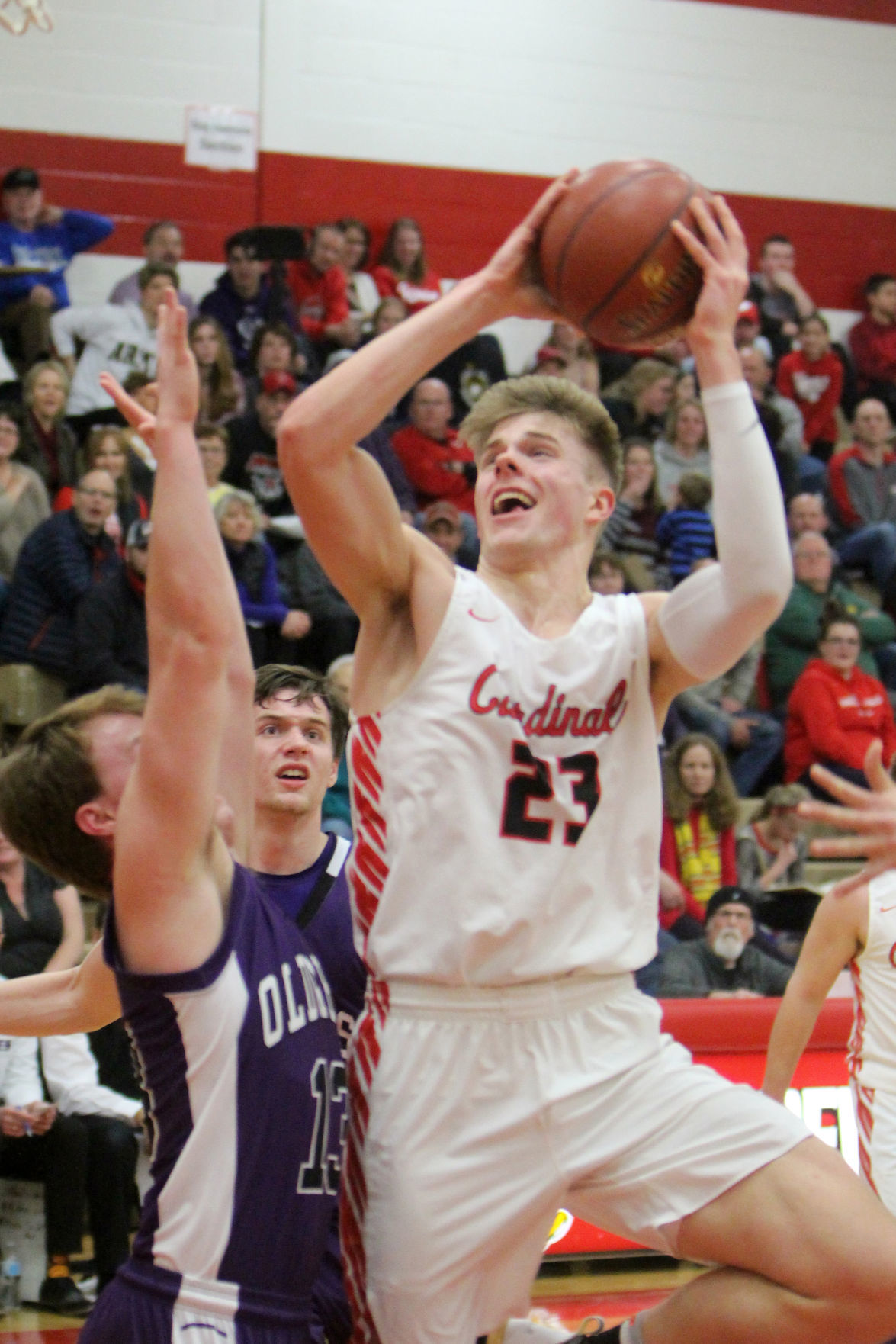 Eau Claire Memorial at Chi-Hi boys basketball 1-4-19